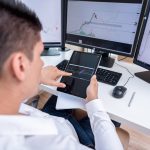 美股買賣全攻略：實用分析與步驟指南